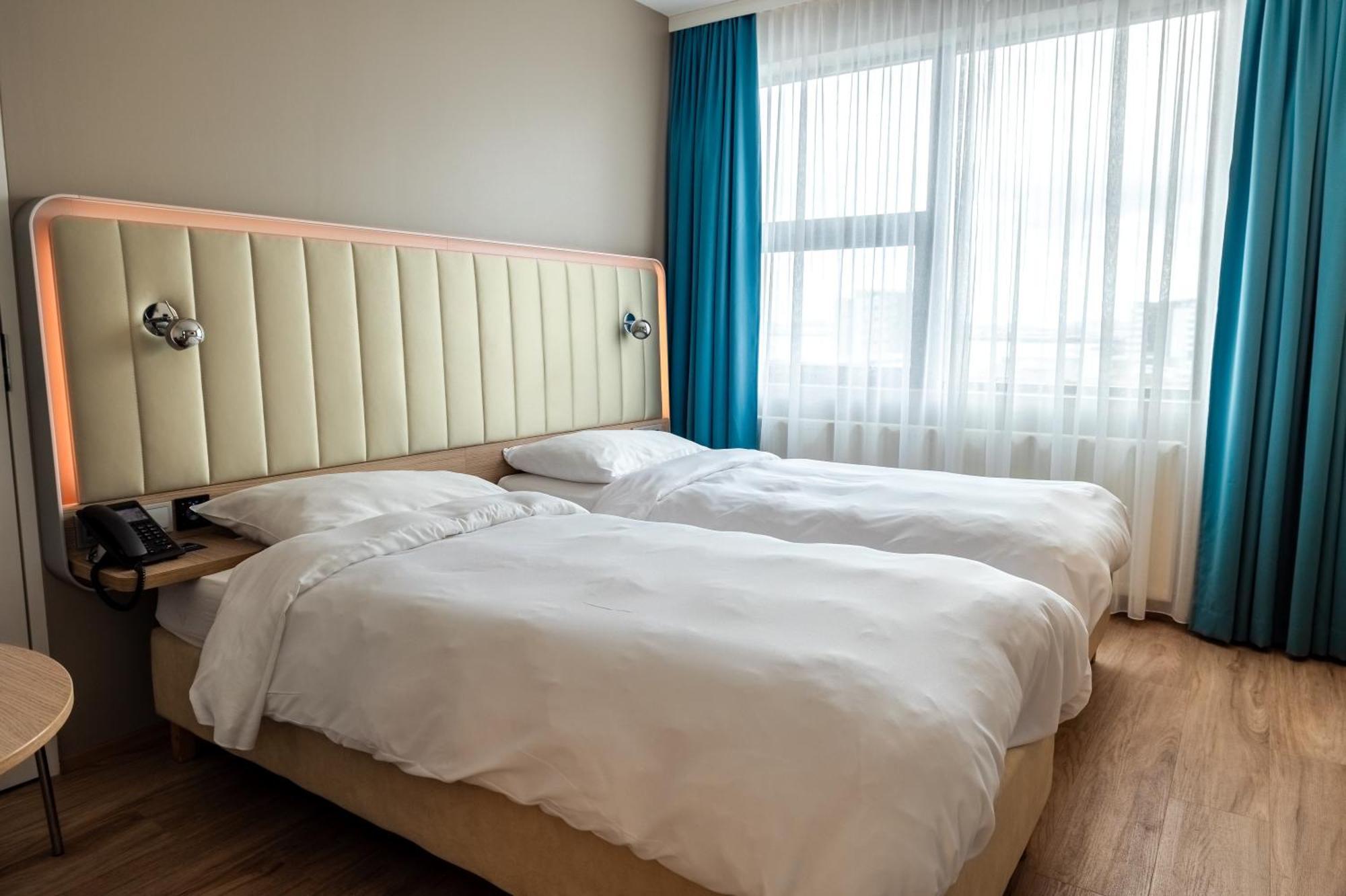 Park Inn By Radisson Reykjavik Keflavik Airport Экстерьер фото